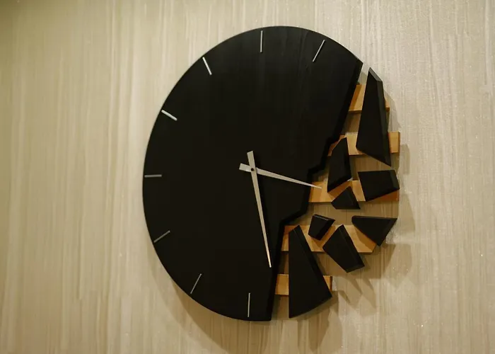 דירה 5 Seconds Away From The Main Street, Free Secured Parking סופיה