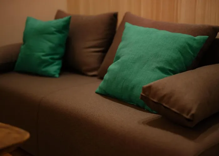 5 Seconds Away From The Main Street, Free Secured Parking *