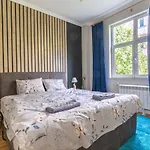 5 Seconds Away From The Main Street, Free Secured Parking Lejlighed Sofia
