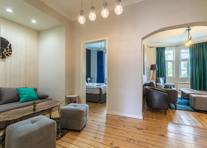 5 Seconds Away From The Main Street, Free Secured Parking * Sofia